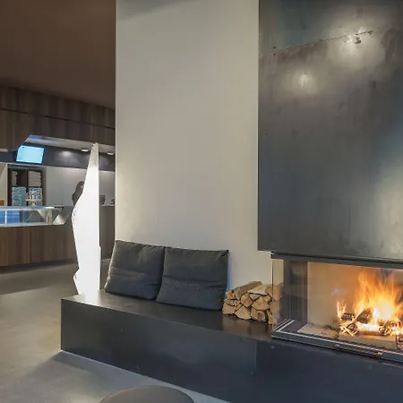 Wellnesshostel4000 Vandrarhem Saas Fee