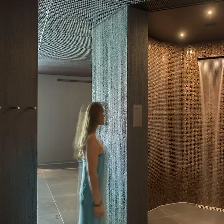 Wellnesshostel4000 Ostello