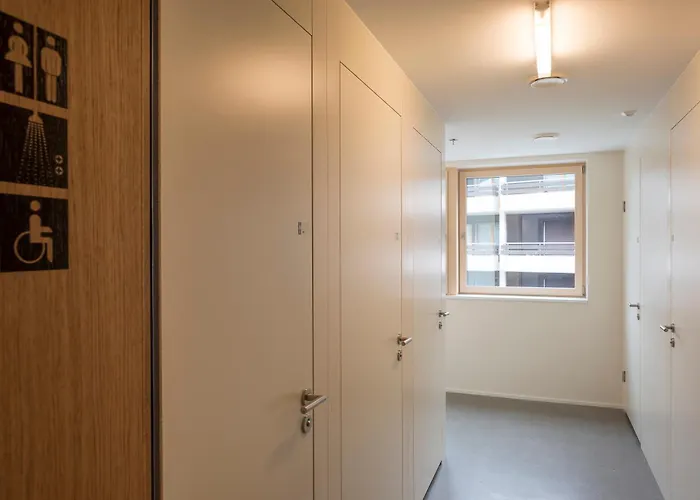 Wellnesshostel4000 *