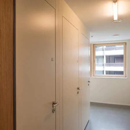 Wellnesshostel4000 *