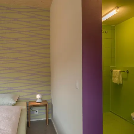 Wellnesshostel4000 * 萨斯费